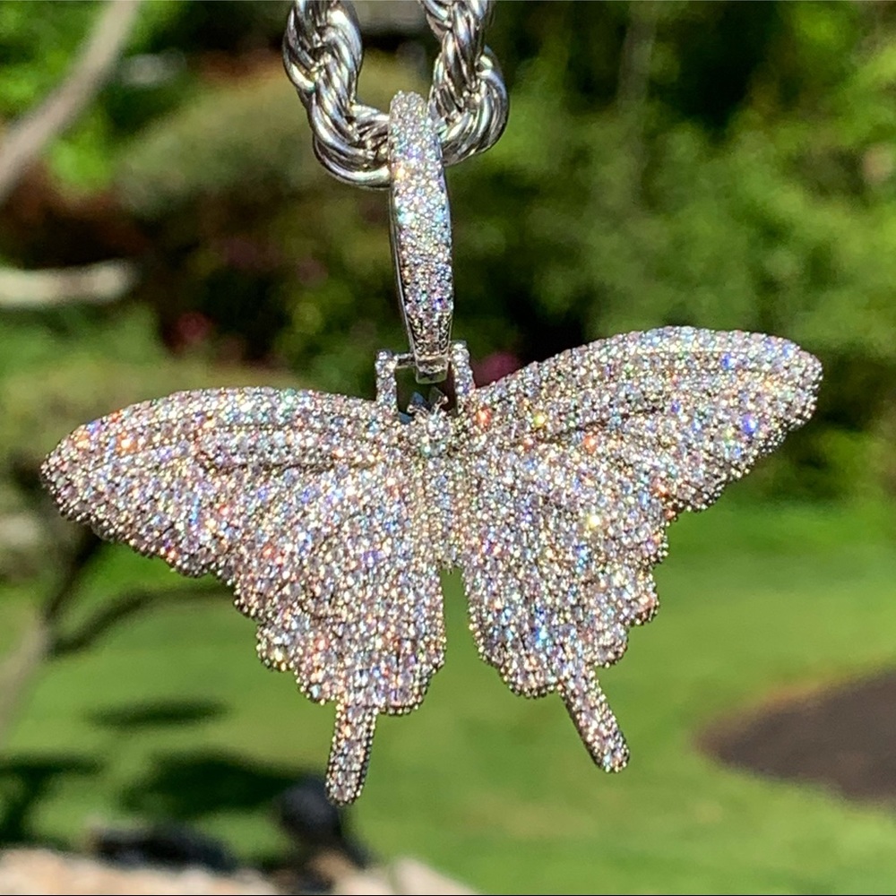 Silver Butterfly Pendant + Rope Chain - Picture 3 of 4